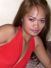 Hot young Filipina screwed by foreigner on vacation in hotel